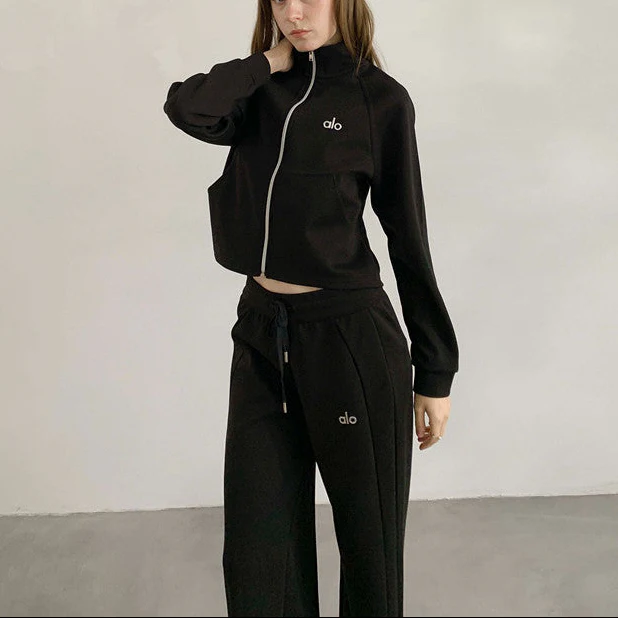 CROPPED ZIP LOUNGE SET