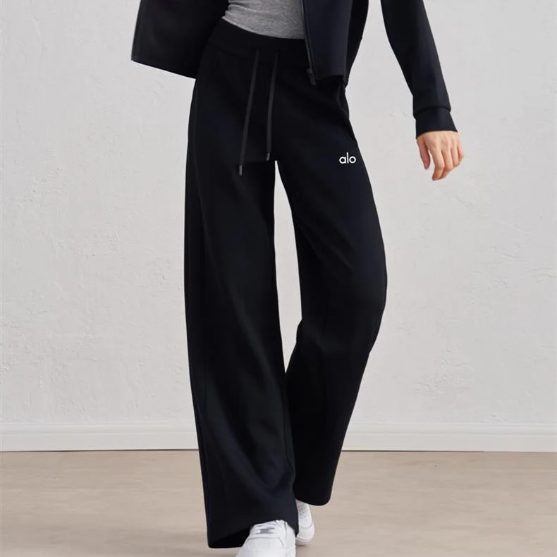WIDE LEG SWEATPANTS